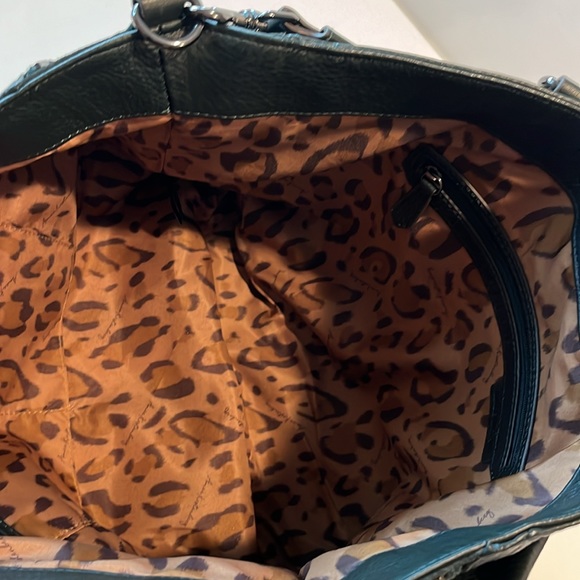 Aimee Kestenberg women’s leather satchel in Majestic Green. - Picture 14 of 16